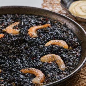 Arroz Negro con Sepia y Gambas